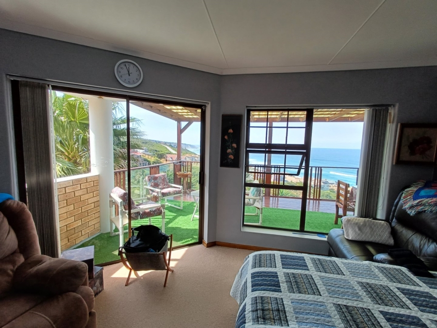 5 Bedroom Property for Sale in Dana Bay Western Cape